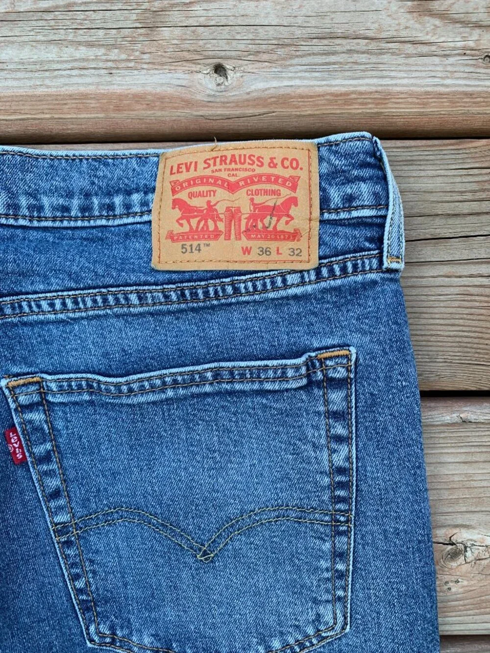 Levi's 514 Jeans Men 36x32 Blue Faded Distressed Denim Straight Leg Casual Pants